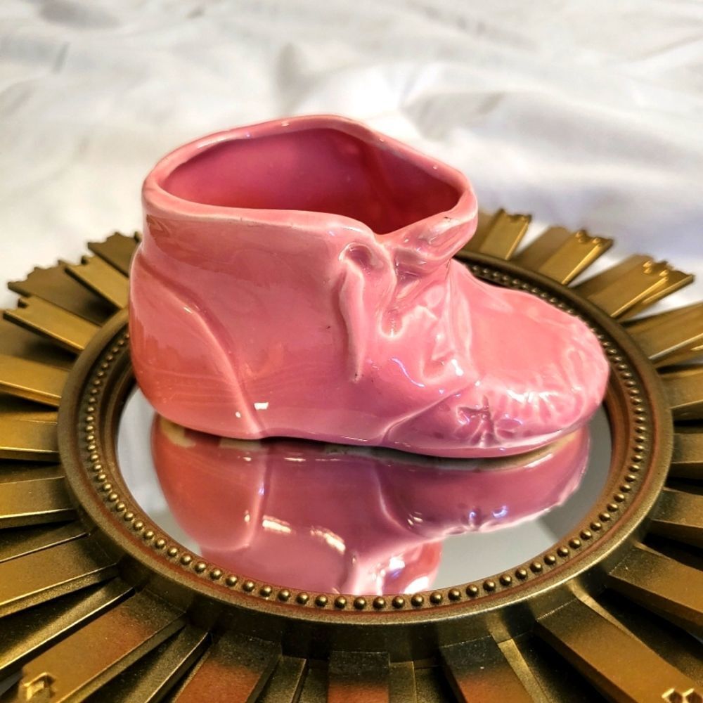 Vintage ceramic pottery 1950s Era pink baby shoe